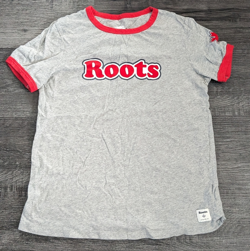 ⭐️roots t-shirt
